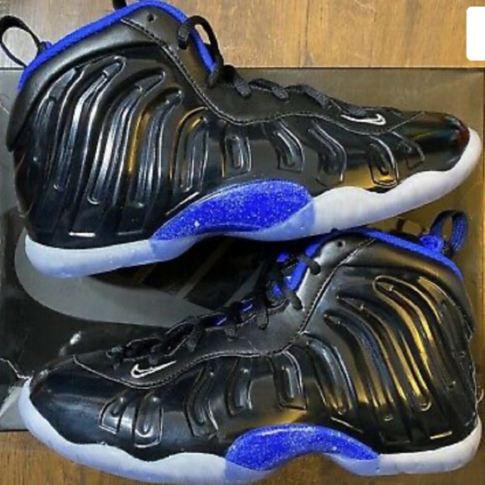 Nike little posit one